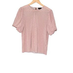 ontWealth Pink Short Sleeve Textured Blouse Women’s Size M Feminine Chic
